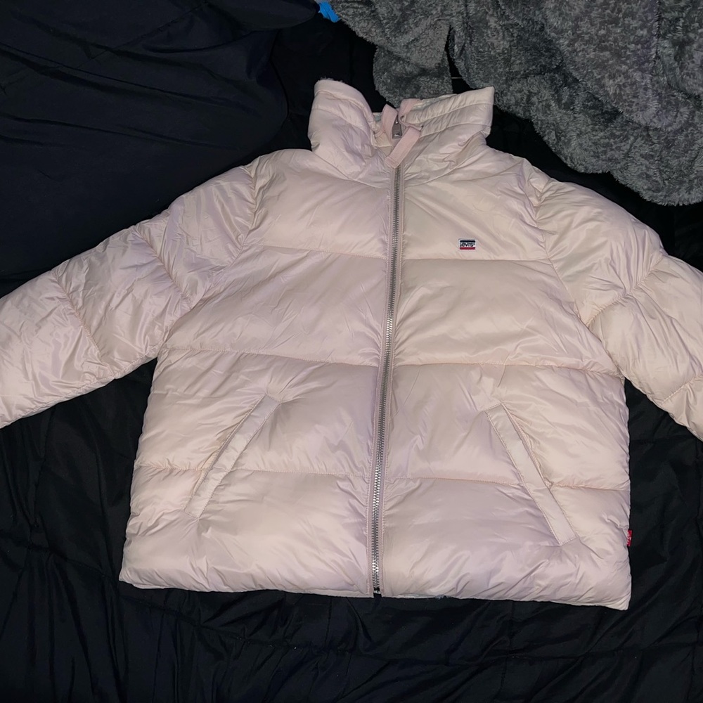 Women’s Levi’s puffer jacket